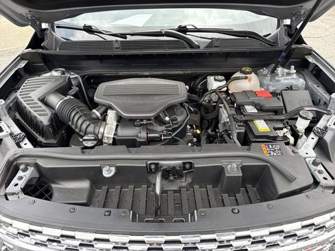 Used 2023 GMC Acadia Denali w/ Denali Ultimate Package FWD image 45