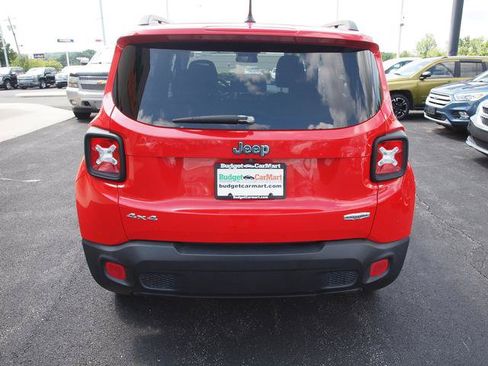 Used 2017 Jeep Renegade Latitude AWD/4WD image 2