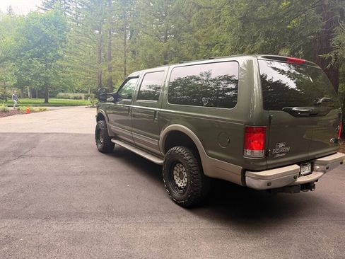Used 2000 Ford Excursion Limited AWD/4WD image 16