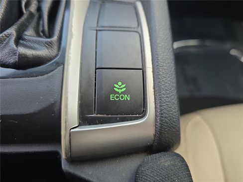 Used 2020 Honda Civic LX image 19
