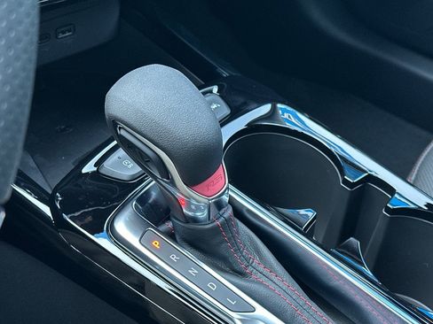 New 2026 Chevrolet Trax RS w/ Sunroof Package image 21