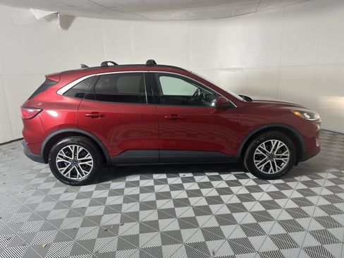 Used 2021 Ford Escape SEL w/ Technology Package AWD/4WD image 9