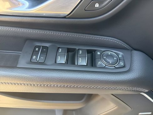 Used 2024 GMC Yukon XL Denali w/ Advanced Technology Package AWD/4WD image 29