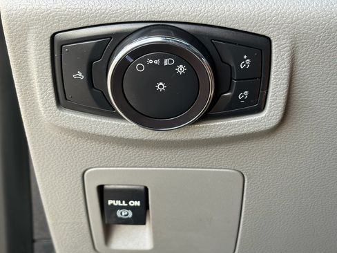 Used 2017 Ford F150 XL w/ Equipment Group 101A Mid RWD image 23