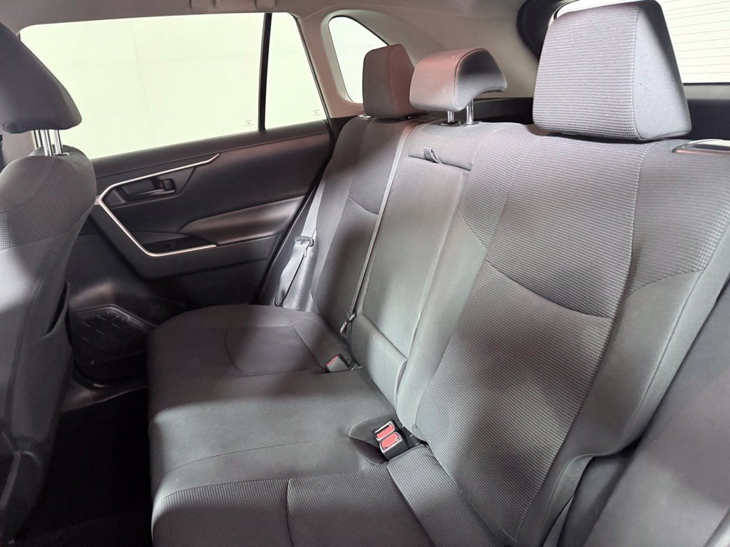 Used 2019 Toyota RAV4 LE w/ All Weather Liner Package AWD/4WD image 23