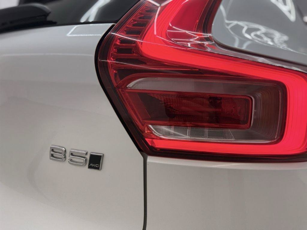 Used 2024 Volvo XC40 B5 Core w/ Climate Package AWD/4WD image 38