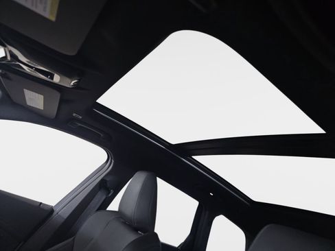 Used 2023 BMW X1 xDrive28i w/ Premium Package image 29