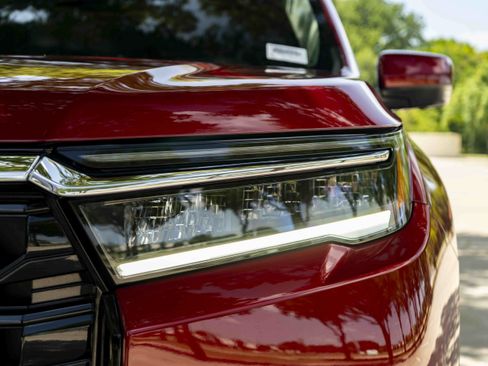Used 2026 Honda Pilot Elite image 11