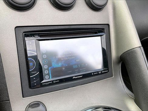 Used 2007 Pontiac Solstice Convertible w/ Premium Package RWD image 22