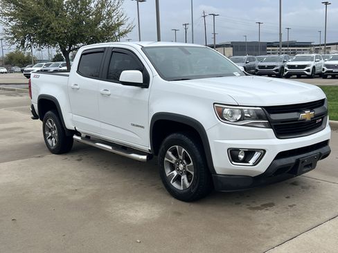 Used 2019 Chevrolet Colorado Z71 image 2