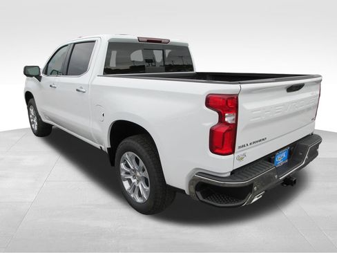 New 2026 Chevrolet Silverado 1500 LTZ w/ LTZ Premium Package AWD/4WD image 4