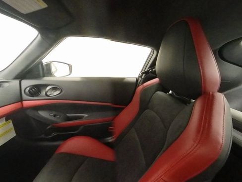 New 2025 Nissan Z Performance w/ Floor Mat Package image 26