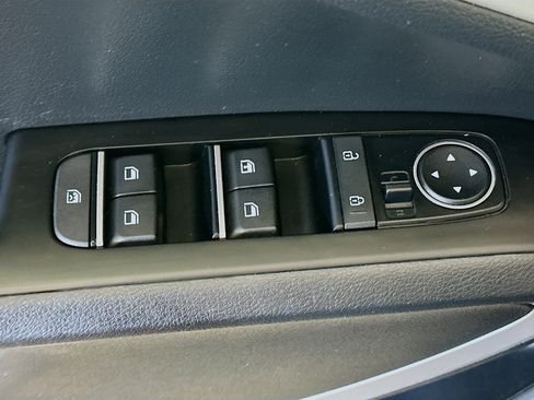 Used 2025 Kia Soul LX w/ LX Technology Package image 15