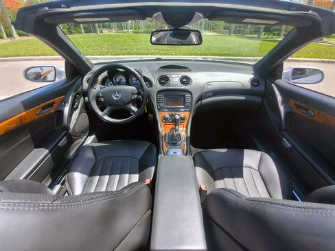 Used 2007 Mercedes-Benz SL 55 AMG image 8