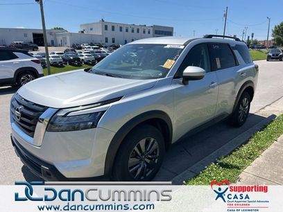 Used 2025 Nissan Pathfinder SV