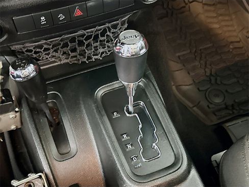 Used 2018 Jeep Wrangler Sport image 22