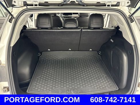 Used 2022 Jeep Compass Trailhawk w/ Sun and Sound Group AWD/4WD image 42
