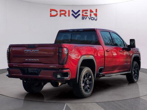 Used 2024 GMC Sierra 2500 AT4 w/ AT4 Premium Plus Package image 6