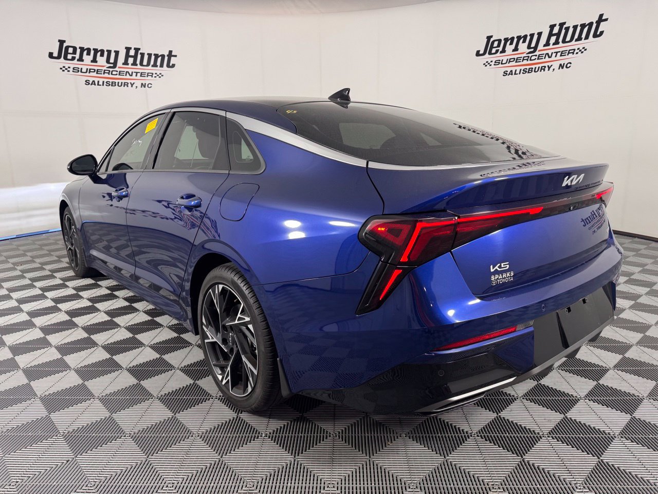 Used 2025 Kia K5 GT-Line w/ GT-Line Premium Package FWD image 9