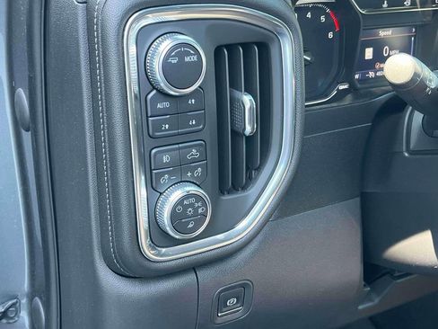 Used 2021 GMC Sierra 1500 SLT w/ SLT Convenience Package AWD/4WD image 29