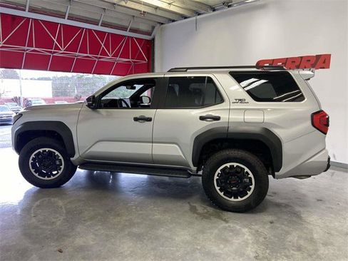 Certified 2025 Toyota 4Runner TRD Off-Road Premium image 6