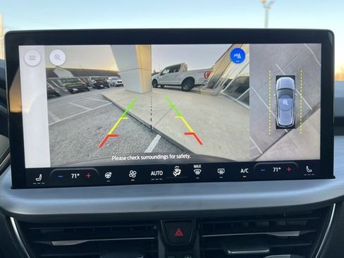 Used 2023 Ford Escape Platinum w/ Premium Technology Package image 12