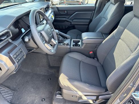 New 2026 Toyota 4Runner SR5 image 25