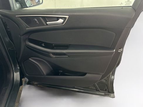 Used 2015 Ford Edge SEL w/ Cargo Accessory Package AWD/4WD image 29