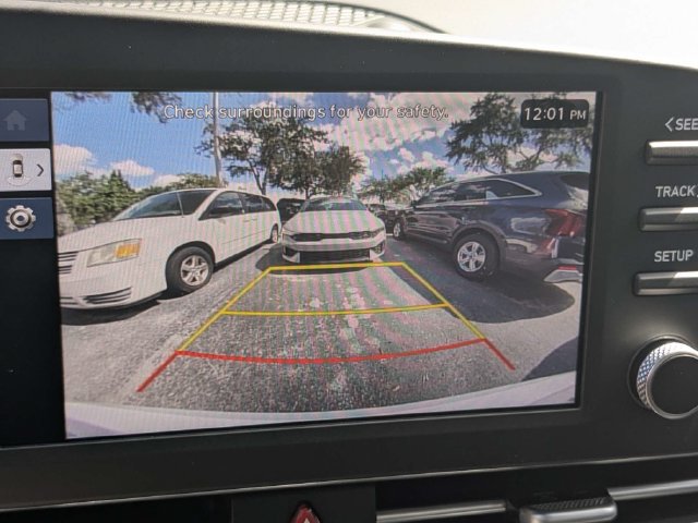 Used 2026 Hyundai Elantra SE FWD image 21