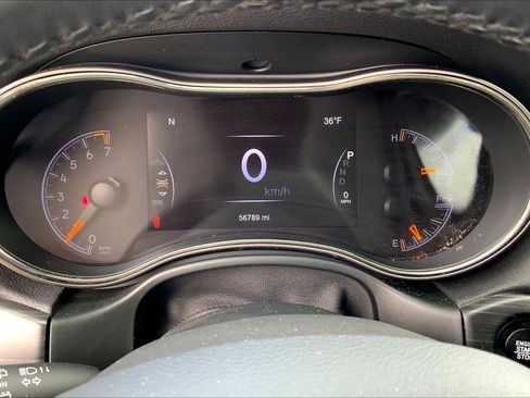 Used 2020 Jeep Grand Cherokee Limited X image 24