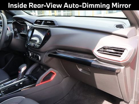 Used 2023 Chevrolet TrailBlazer RS w/ Convenience Package FWD image 12