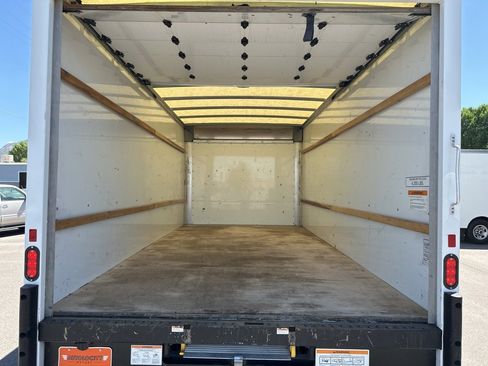 Used 2022 GMC Savana 3500 Extended w/ Power Convenience Package image 26