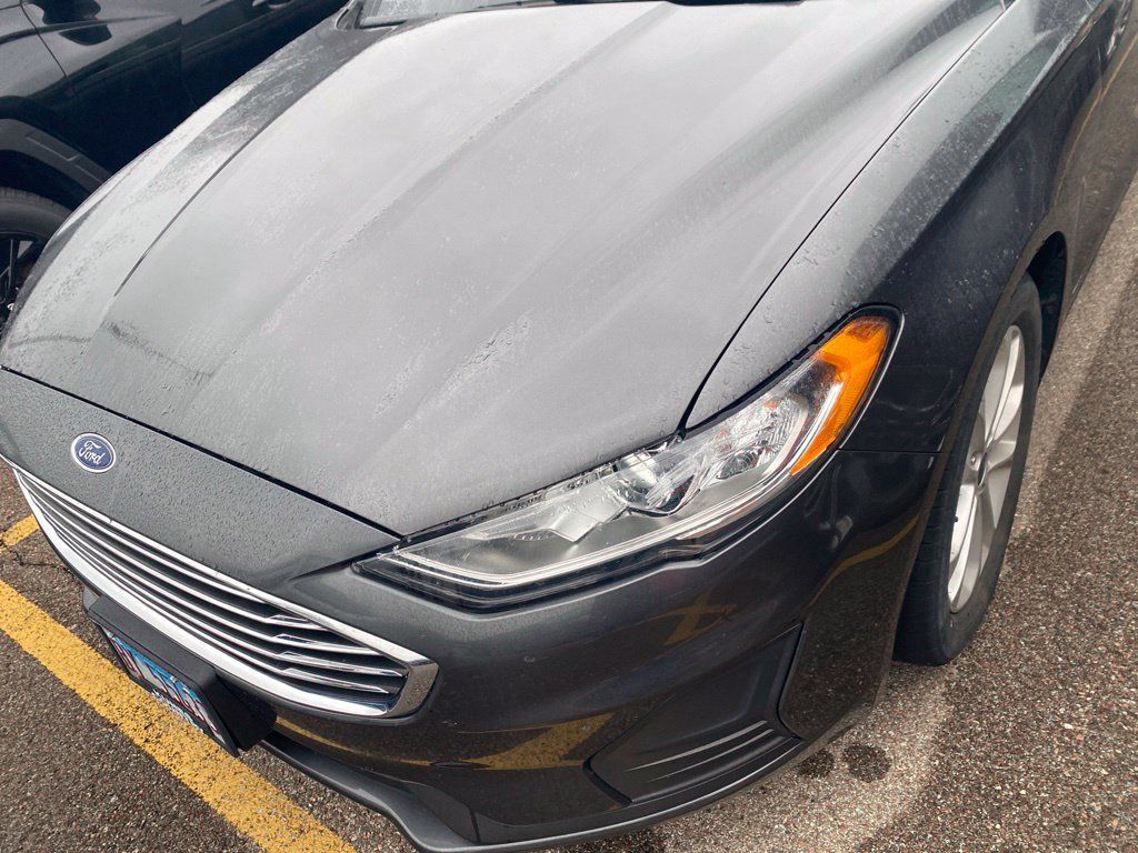 Used 2020 Ford Fusion SE FWD image 18
