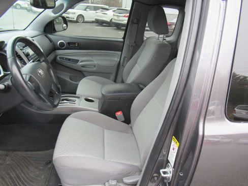 Used 2012 Toyota Tacoma 2WD Access Cab w/ SR5 Pkg image 13