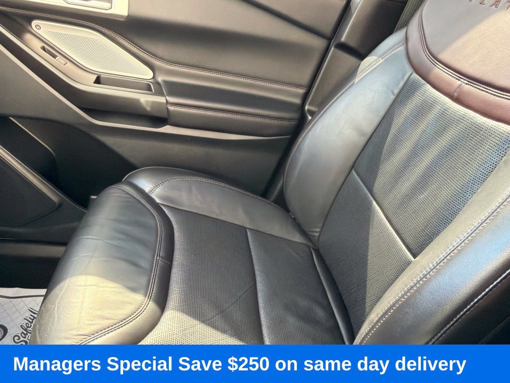 Used 2020 Ford Explorer Platinum w/ Premium Technology Package AWD/4WD image 20