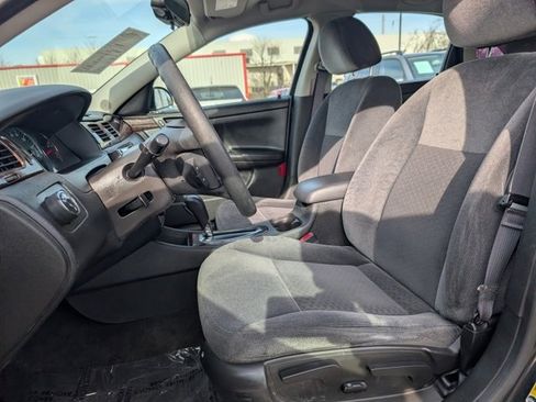 Used 2016 Chevrolet Impala LT image 7