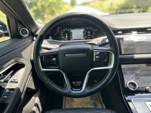 Certified 2022 Land Rover Range Rover Evoque SE image 25