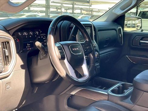 Used 2019 GMC Sierra 1500 SLT image 18