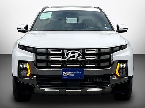 Used 2025 Hyundai Santa Cruz Limited AWD/4WD image 2