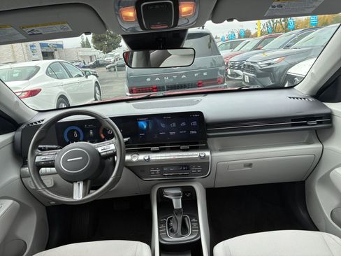 Used 2025 Hyundai Kona SEL image 33