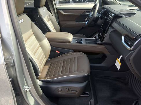 New 2026 GMC Acadia Denali Ultimate image 30