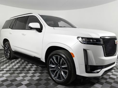 Used 2021 Cadillac Escalade Sport image 9