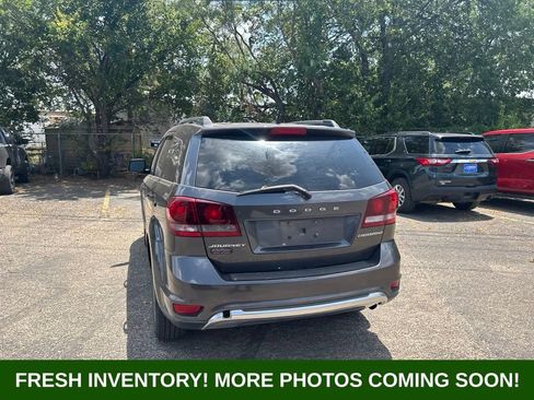 Used 2017 Dodge Journey Crossroad FWD image 4