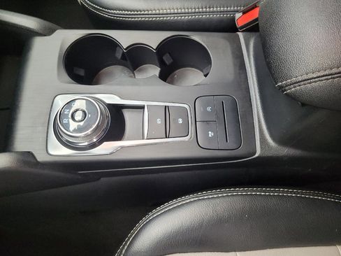 Used 2022 Ford Escape SE AWD/4WD image 26