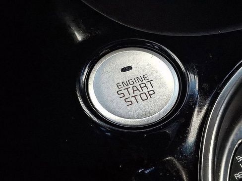 Certified 2019 Kia Soul + w/ Primo Package image 27