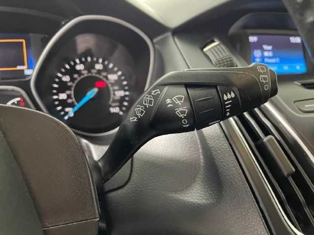 Used 2016 Ford Focus SE w/ Equipment Group 201A FWD image 15
