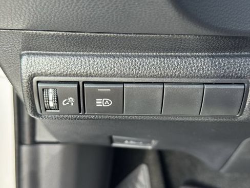 Used 2025 Toyota Corolla LE FWD image 23