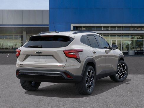 New 2026 Chevrolet Trax RS w/ Driver Confidence Package FWD image 4
