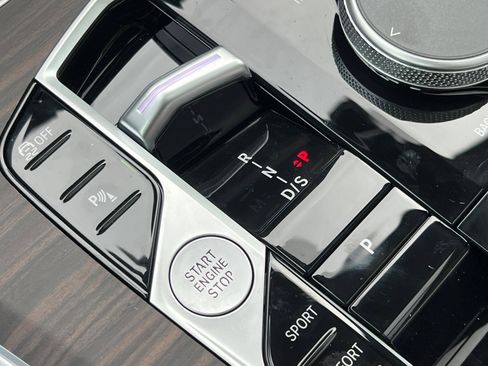 New 2026 BMW X5 xDrive40i AWD/4WD image 25