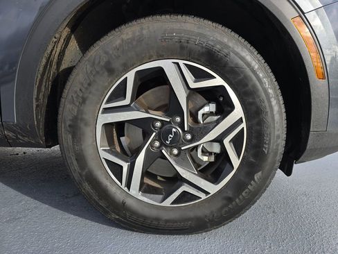 Certified 2024 Kia Sportage LX image 13